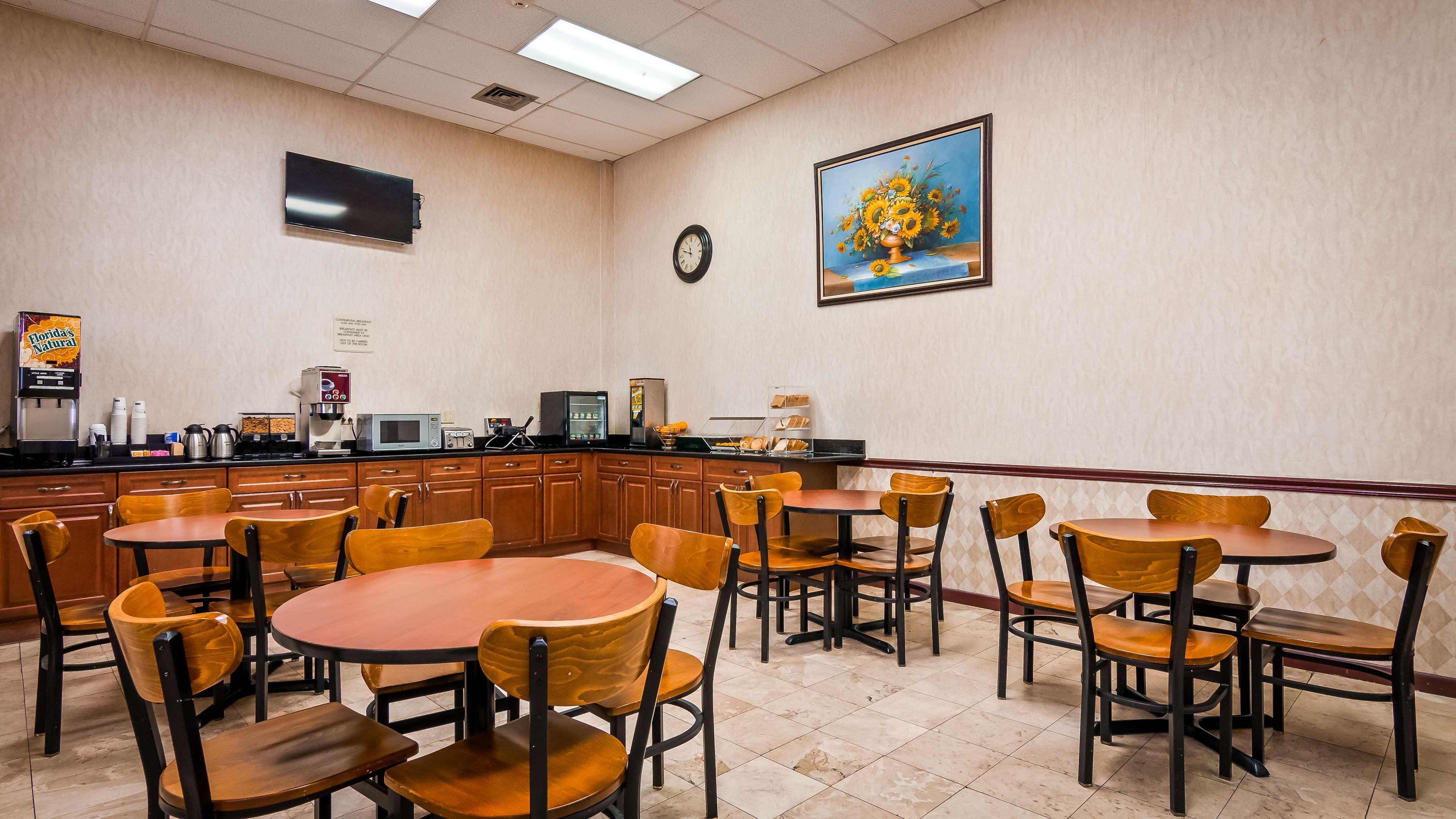 Best Western Plus The Four Corners Inn Farmington Exterior photo