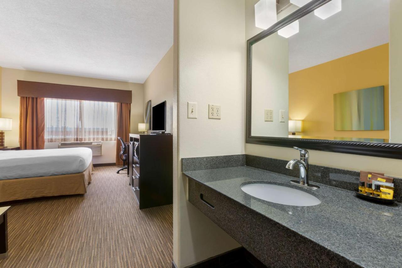 Best Western Plus The Four Corners Inn Farmington Exterior photo